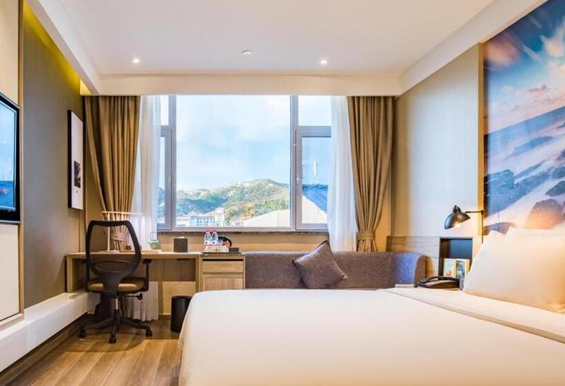 Номер Superior, Atour Hotel Weihai City Center