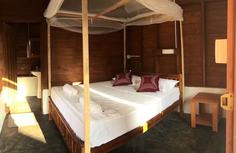 Номер Deluxe, De Perla Resort