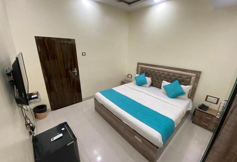 Номер Deluxe, Apsara Near Jj Hospital