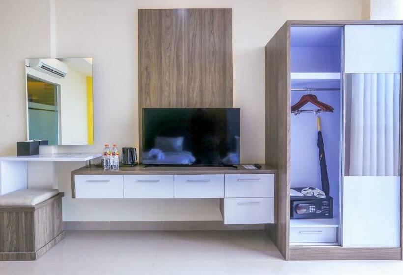 Номер Deluxe, Canggu Dream Village Hotel And Suites