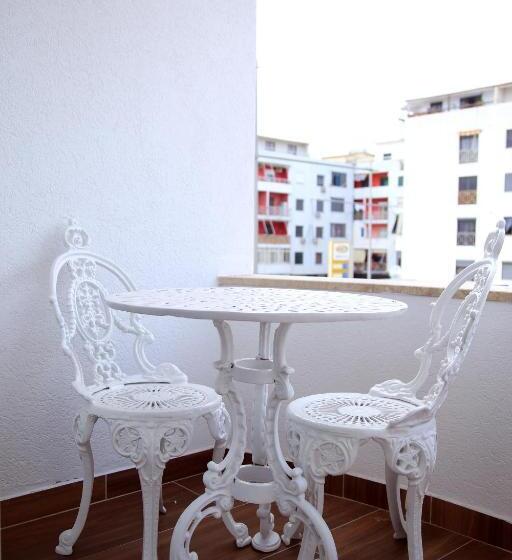패밀리 룸, Vila Mare