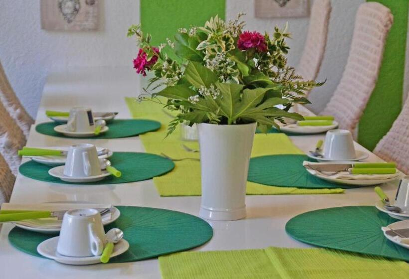 غرفة قياسية, Pension Zur Neiße