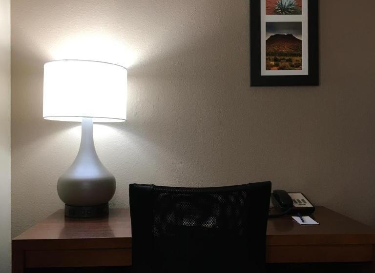 Номер Стандарт, Comfort Inn & Suites Near Kino Sports Complex