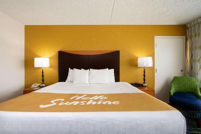 스탠다드 룸 킹사이즈 침대, Days Inn By Wyndham Absecon Atlantic City Area