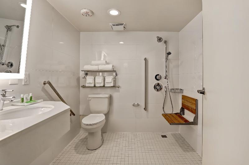 غرفة قياسية سرير كينج, Comfort Inn & Suites