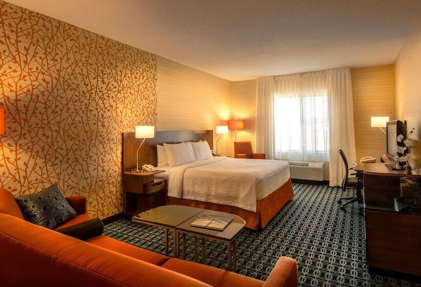 Suite, Fairfield Inn & Suites Dulles Airport
