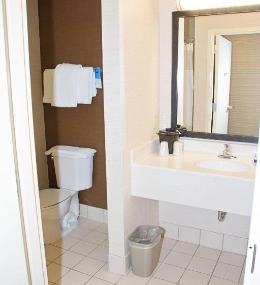 带2个双人床的标准工作室, Fairfield Inn & Suites Butler
