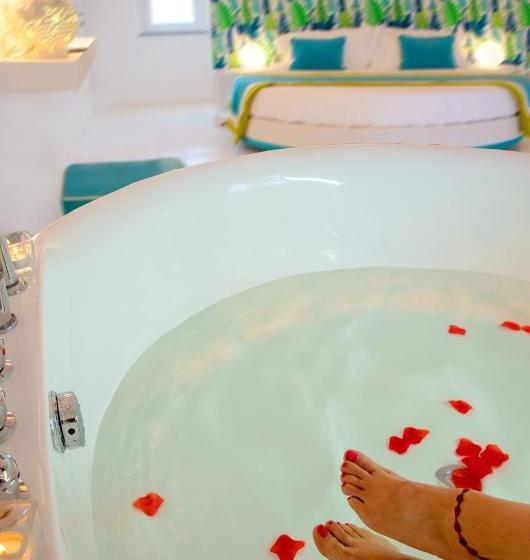 Люкс Deluxe Вид на Море, Il Borghetto Creative Resort