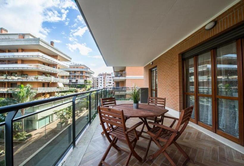 Apartamento 1 Dormitório com Sacada, Domus Bb   Plaza