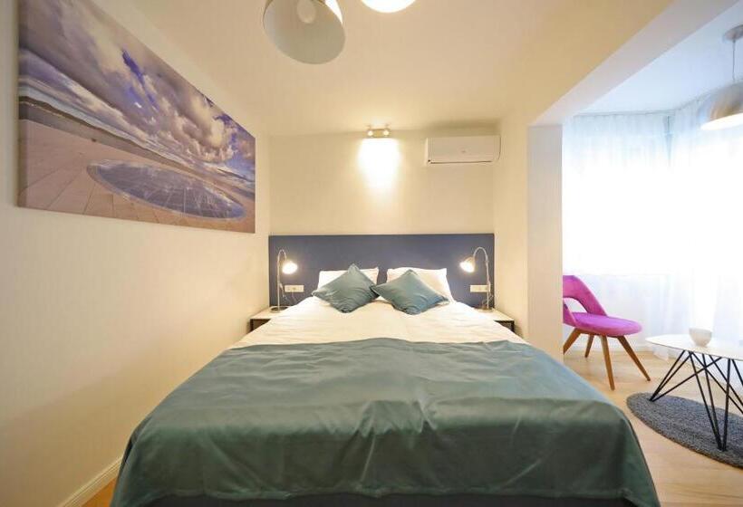 اتاق استاندارد با تخت بزرگ, La Dolce Vita Da Zara   Luxury Rooms
