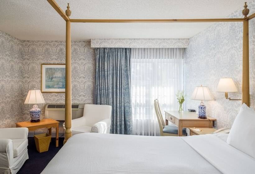 Номер Deluxe, The Farmington Inn And Suites