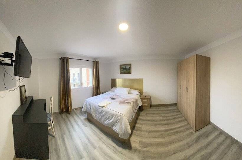 Номер Стандарт, Hostel Penedes