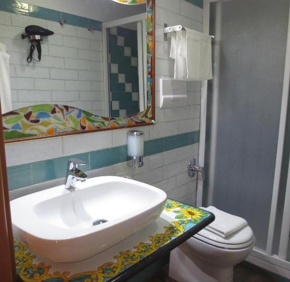 اتاق استاندارد با بالکن, Aurora Bed And Breakfast