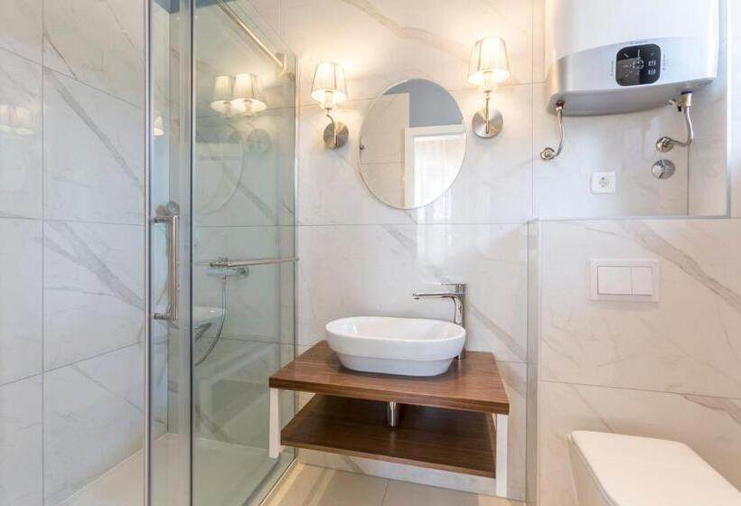 Quarto Deluxe com Sacada, Theatre Of Dreams Rooms