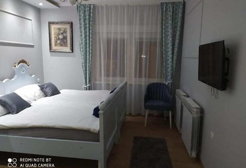 Студио Стандарт с Террасой, Villa Lucia   Apartments&rooms