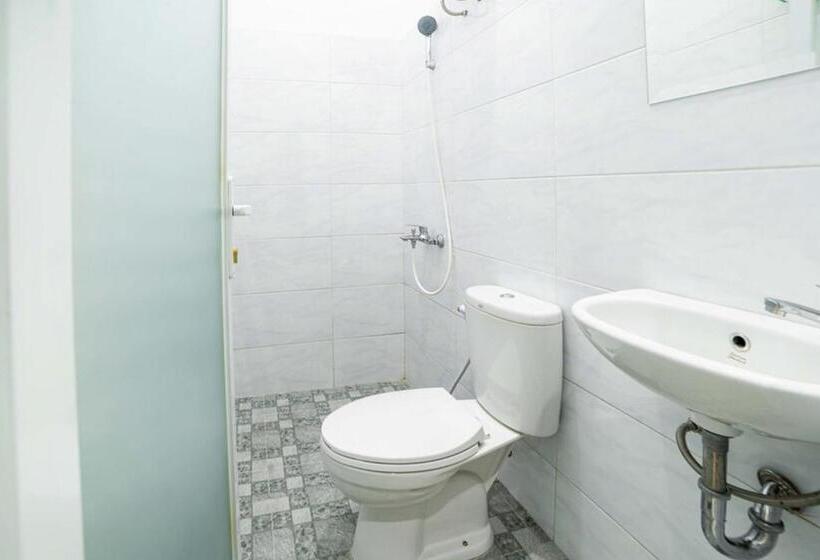 Номер Стандарт, Reddoorz Plus Near Thamrin Plaza Medan