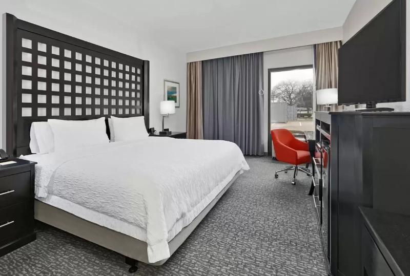 اتاق استاندارد با تخت بزرگ برای معلولان, Comfort Inn Plano Dallas