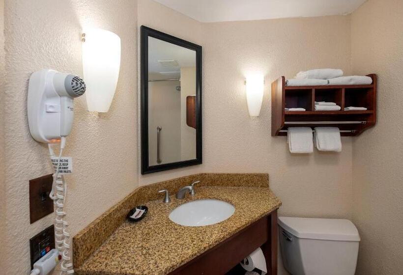 Номер Superior Кровать Кинг, Red Roof Inn Meriden