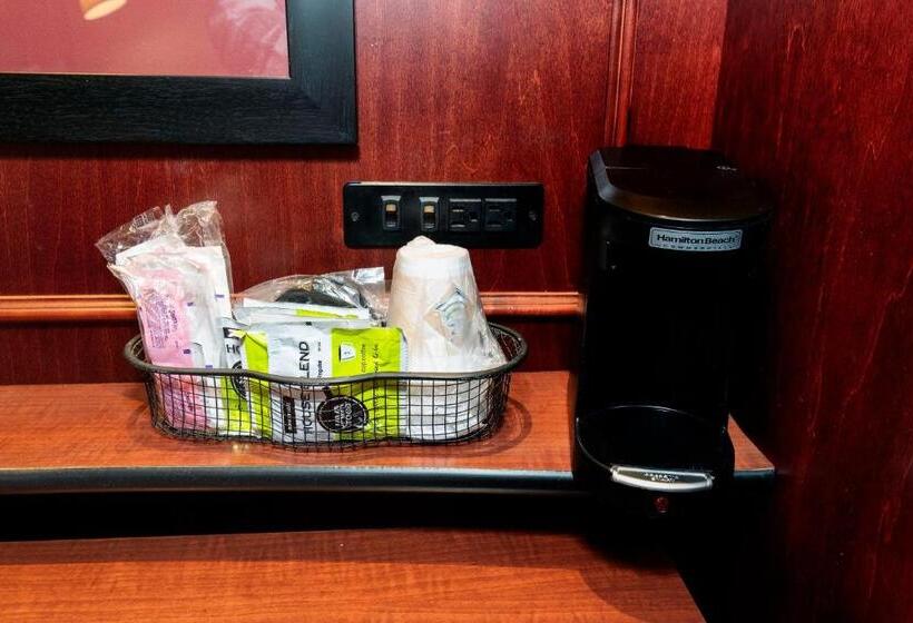 Номер Superior Кровать Кинг, Red Roof Inn Meriden