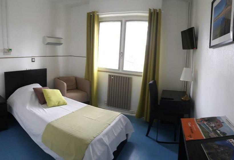 Номер Стандарт, Hôtel Labat