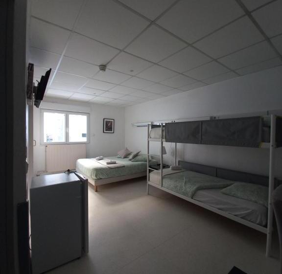 Семейный Номер, Hôtel Labat