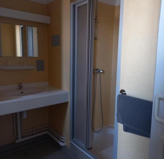 Номер Стандарт, Hôtel Labat