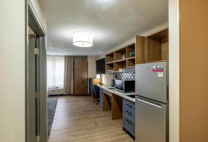 Студия Стандарт Кровать Куин, Candlewood Suites Wichita Northwest, An Ihg