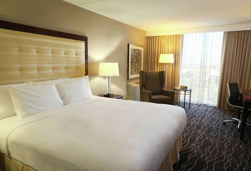 Номер Премиум, Hilton Kansas City Airport