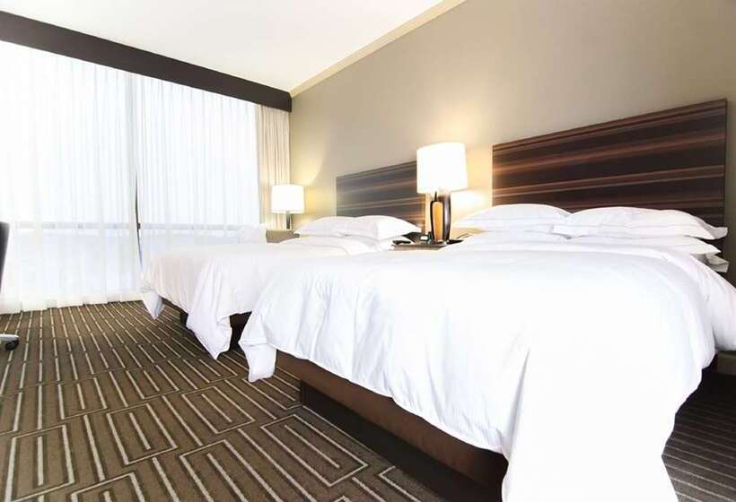 Номер Премиум, Hilton Kansas City Airport
