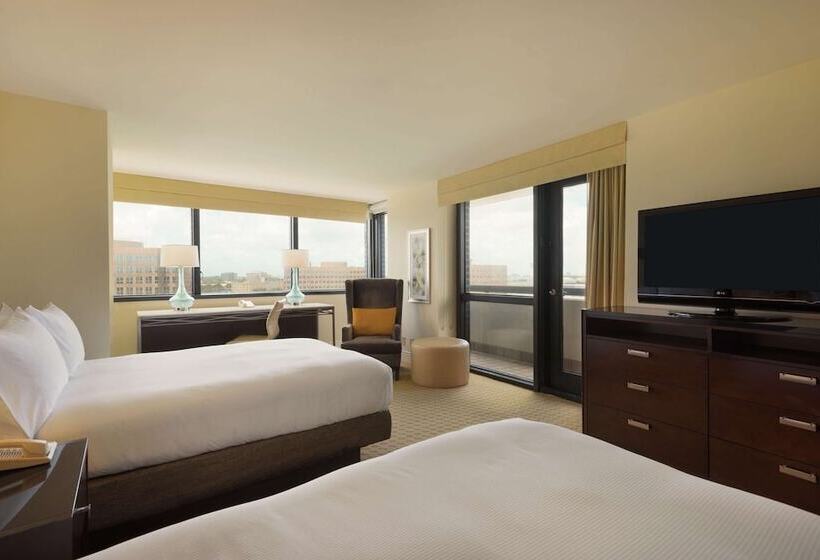 Номер Стандарт 2 Двуспальные Кровати, Hilton Miami Airport Blue Lagoon