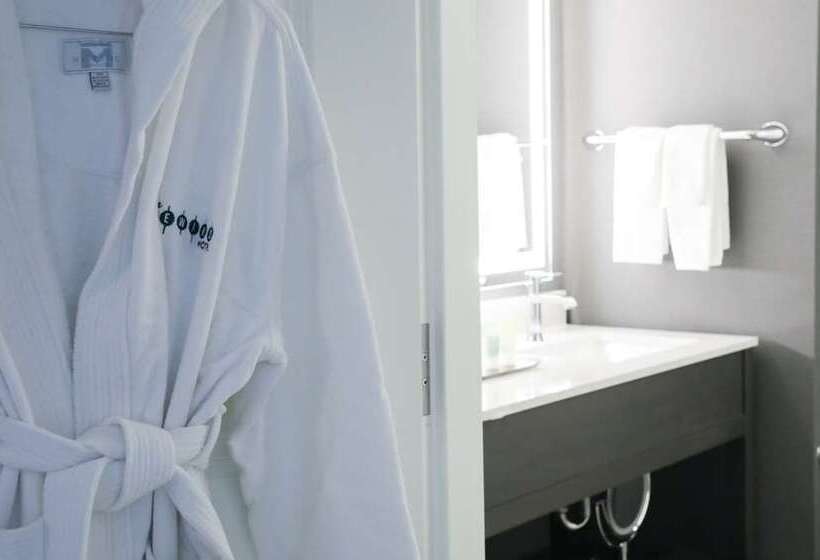 Номер Стандарт, Hilton Miami Airport Blue Lagoon