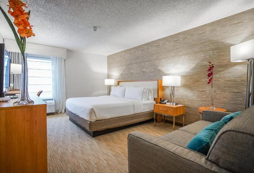 חדר סטנדרט עם מיטת קינג, Sleep Inn & Suites