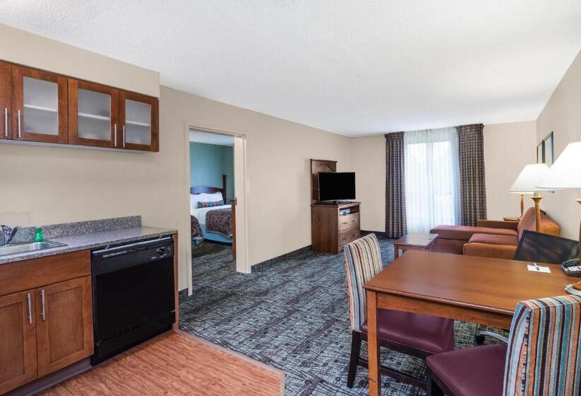 סוויטה, Staybridge Suites Memphis Poplar Ave East, An Ihg