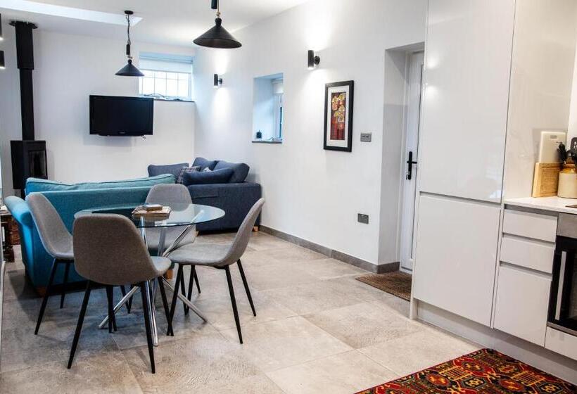 Bangalô Standard, Swansea Valley Holiday Cottages