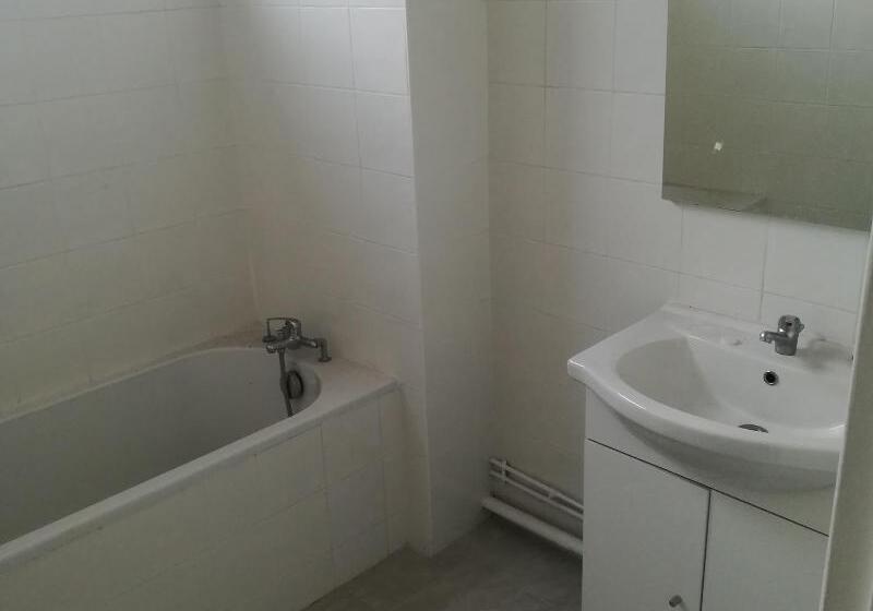 Номер Economy, Guesthouse In Sarcelles Near Paris Center
