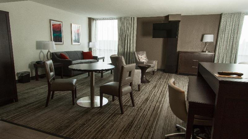 キングサイズベッドのエクゼクティブルーム, Holiday Inn Alexandria   Downtown, An Ihg