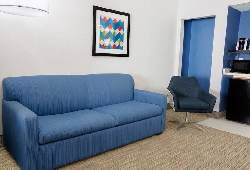 سوییت, Holiday Inn Express & Suites Dayton Huber Heights By Ihg