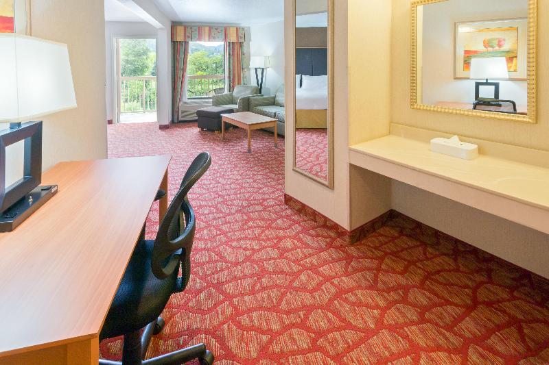 Люкс Executive Кровать Кинг, Holiday Inn Express Roseburg, An Ihg