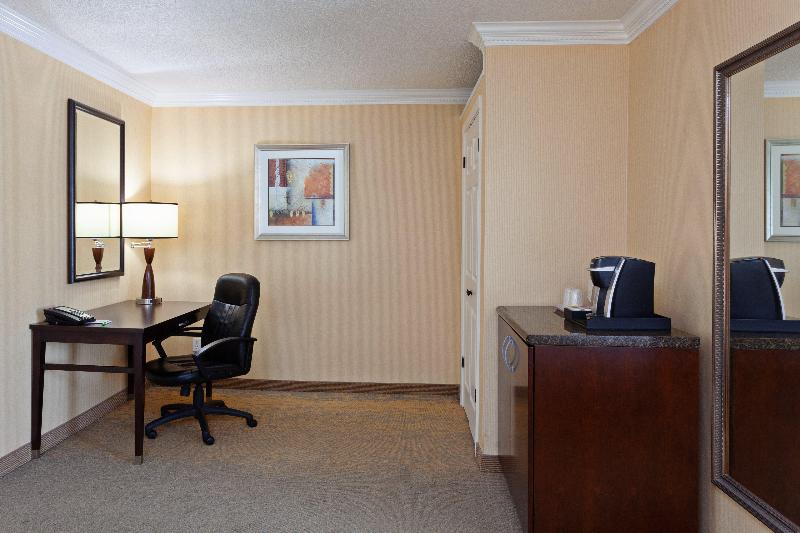Номер Стандарт, Holiday Inn & Suites San Mateo   Sfo, An Ihg