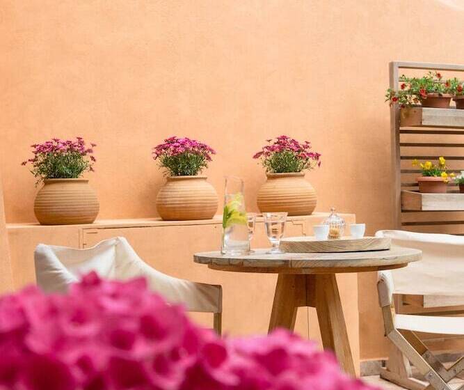 Suite with Terrace, J&g Suites