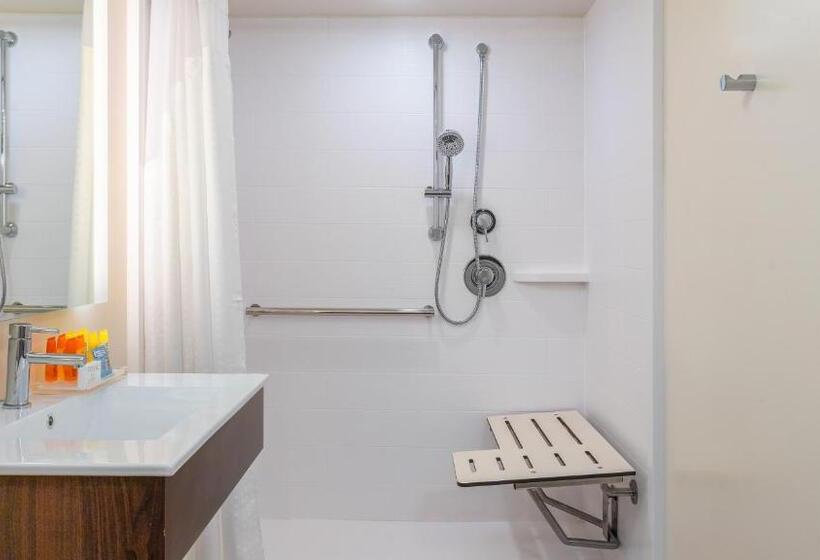 身障者適用スーペリアールーム, Holiday Inn Resort Panama City Beach, An Ihg