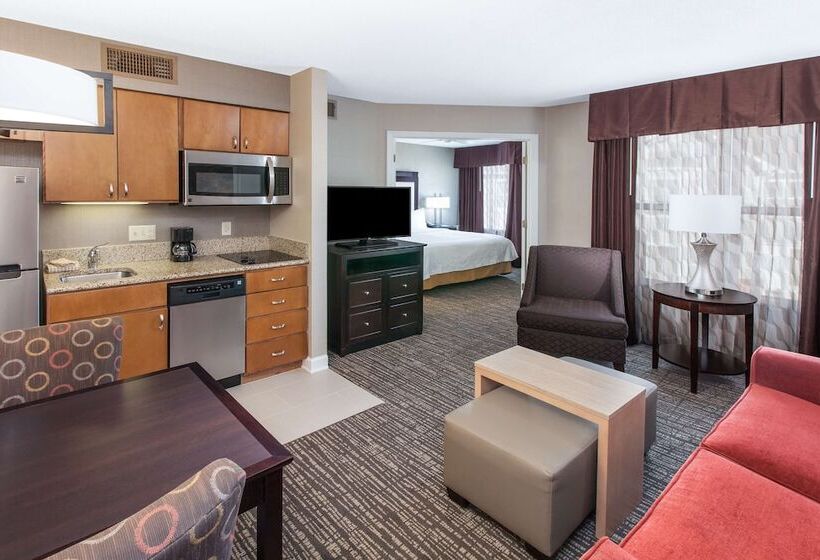Suite King Bed, Homewood Suites By Hilton Indianapoliskeystone Crossing