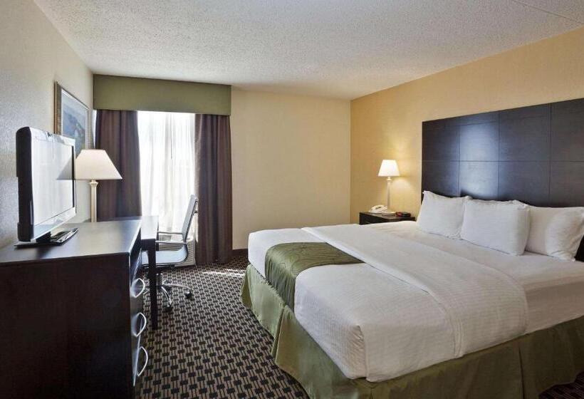 Номер Deluxe Кровать Кинг, La Quinta Inn & Suites By Wyndham Salina