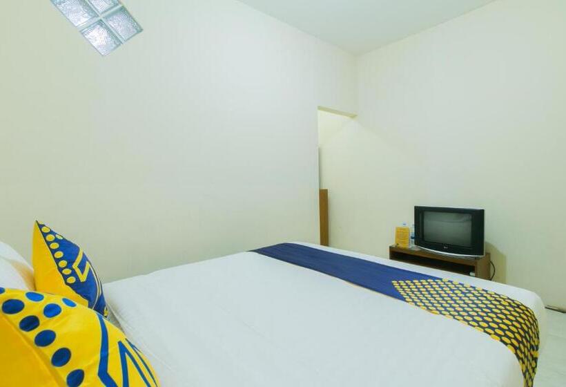 Номер Стандарт, Reddoorz Near Alun Alun Cianjur