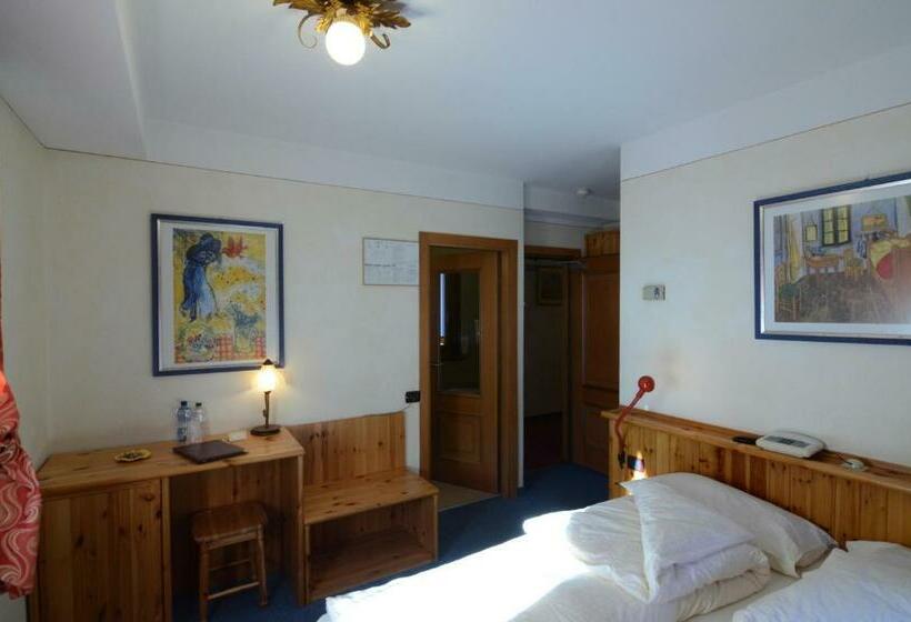 スタンダードルーム, Albergo Alpenrose