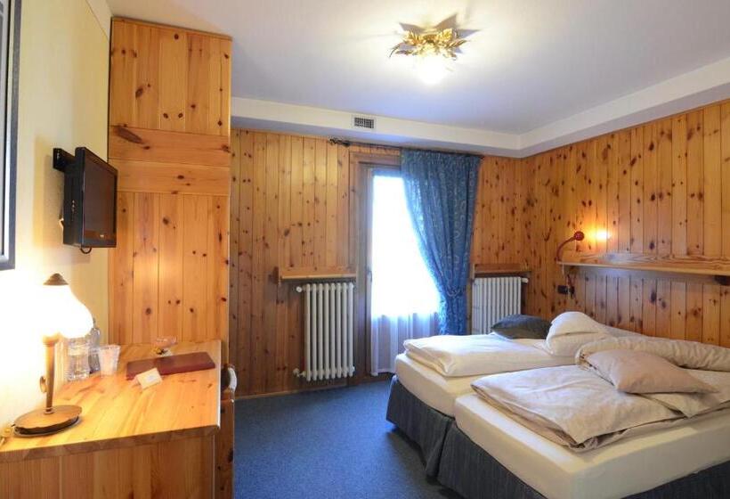 Номер Стандарт, Albergo Alpenrose