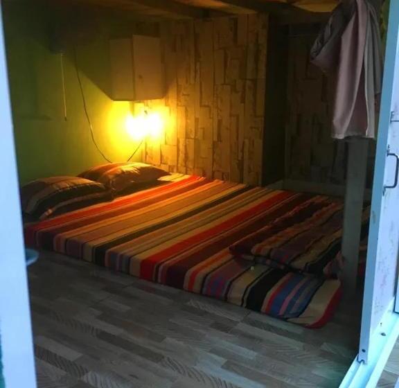 اتاق استاندارد یک تخته با سرویس بهداشتی مشترک, Can Tho Riverside Hostel