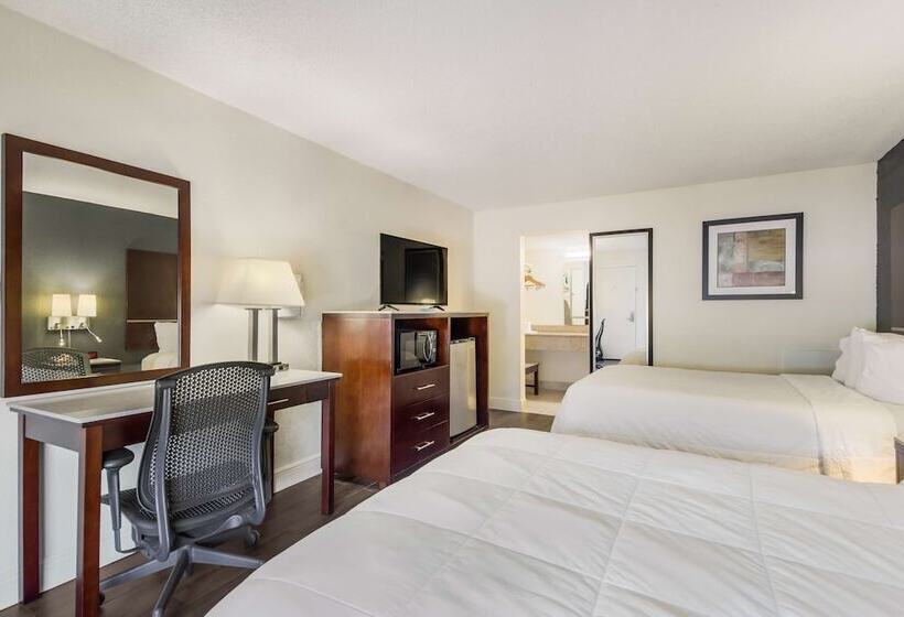 Номер Стандарт 2 Двуспальные Кровати, Surestay Hotel By Best Western Sarasota Lido Beach