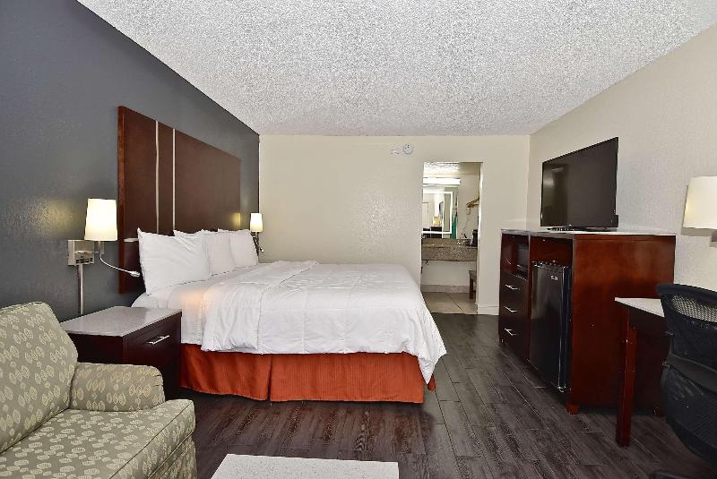 Номер Стандарт, Surestay Hotel By Best Western Sarasota Lido Beach