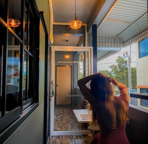 스탠다드 발코니 스튜디오, Varietyd Dayhostel Huahin